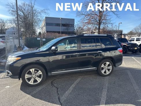 Used 2011 Toyota Highlander Limited image 1