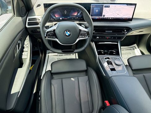 Used 2025 BMW 330i Sedan image 17