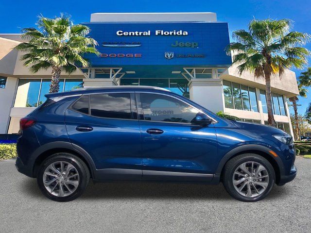 Used 2022 Buick Encore GX Essence w/ Advanced Technology Package FWD image 4