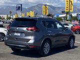 Used 2019 Nissan Rogue SV image 3