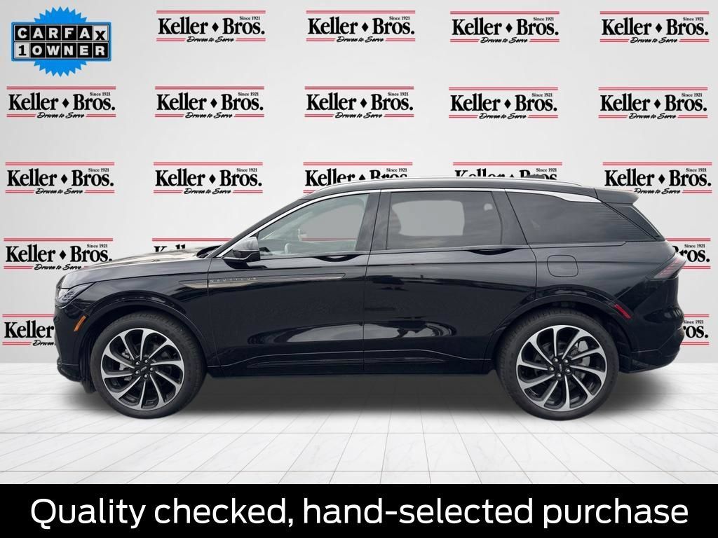 Used 2025 Lincoln Nautilus Black Label AWD/4WD image 4