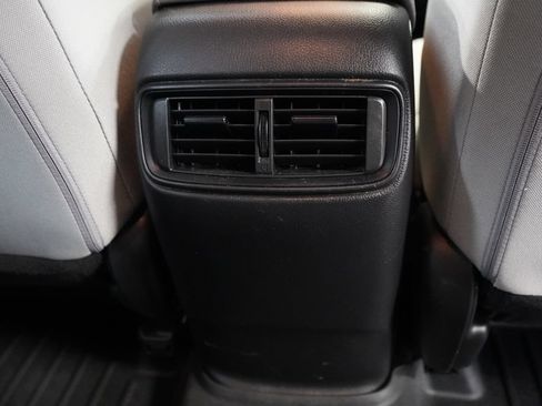 Used 2018 Honda CR-V LX image 22