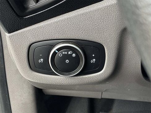 Used 2020 Ford Transit Connect XL image 21