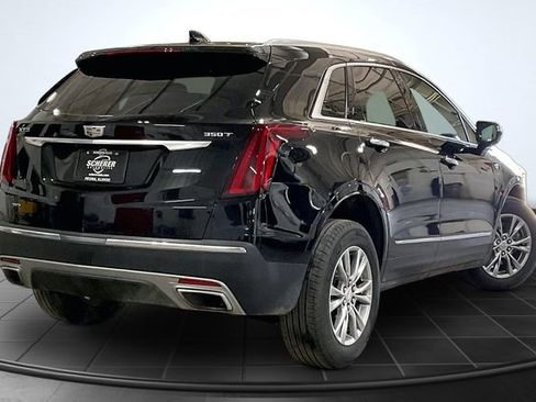 Used 2023 Cadillac XT5 Premium Luxury image 2