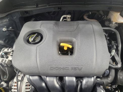 Used 2020 Kia Soul LX FWD image 30