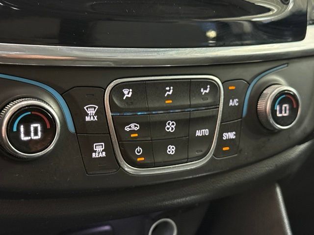 Used 2020 Chevrolet Traverse LS w/ LPO, Floor Liner Package FWD image 18