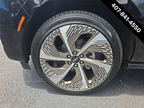 New 2027 Lincoln Navigator L Black Label RWD image 8