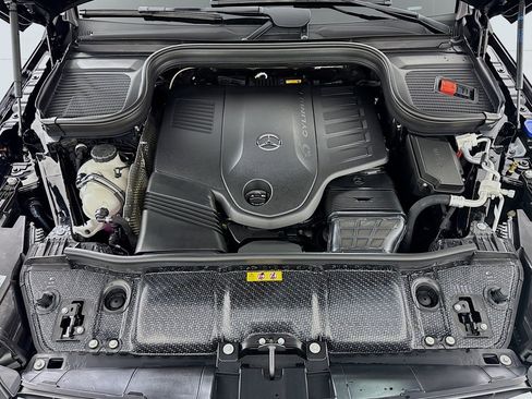 New 2026 Mercedes-Benz GLS 450 4MATIC image 11