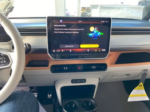 New 2025 Volkswagen ID. Buzz 1st Edition image 35