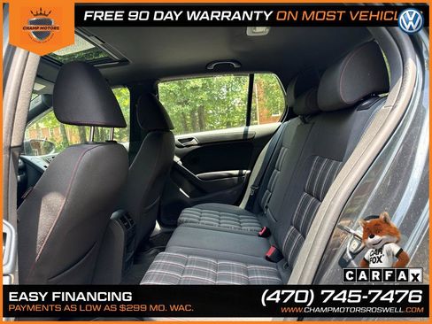 Used 2011 Volkswagen GTI 4-Door FWD image 15