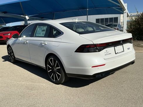 New 2025 Honda Accord Touring image 4