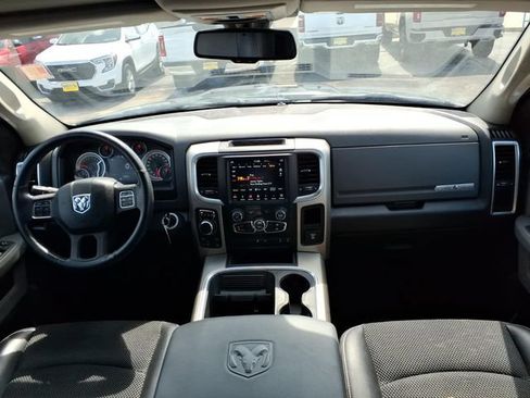 Used 2018 RAM 1500 Lone Star AWD/4WD image 16