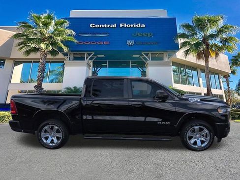 Used 2025 RAM 1500 Big Horn AWD/4WD image 3