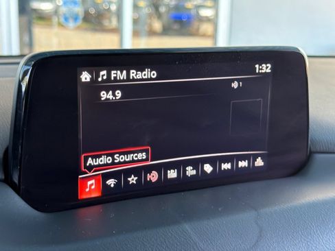 Used 2020 MAZDA CX-5 Touring FWD image 18