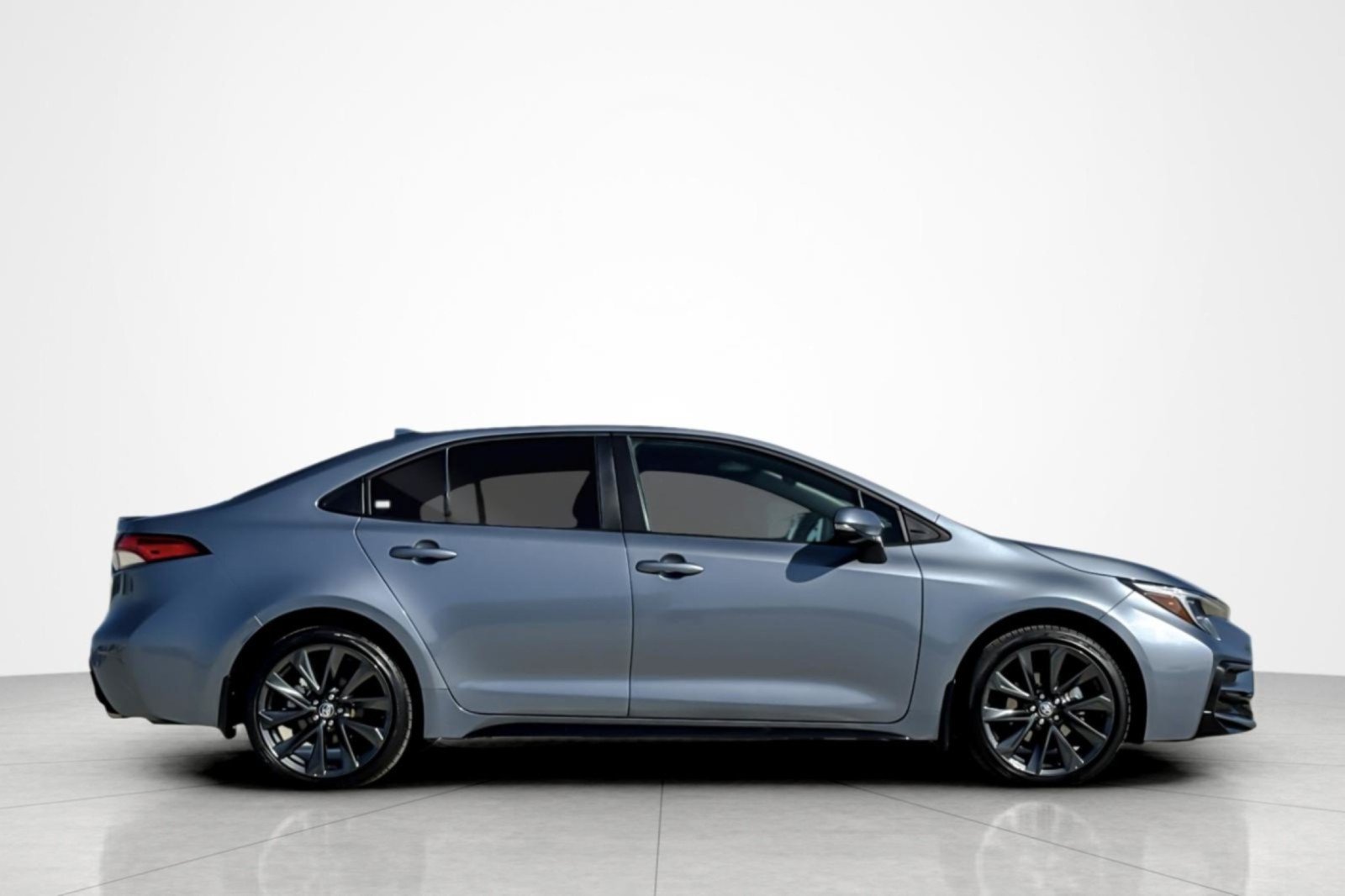 Certified 2024 Toyota Corolla SE w/ SE Premium Package FWD image 6