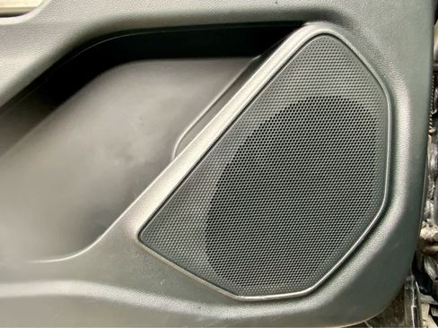 Used 2023 Ford Explorer XLT w/ Equipment Group 202A image 54