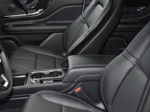 New 2026 Lincoln Corsair Grand Touring image 10