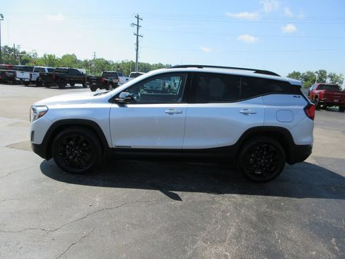 Certified 2021 GMC Terrain SLE w/ Driver Convenience Package FWD image 11