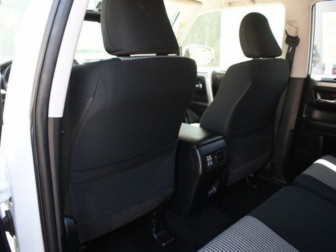 Certified 2024 Toyota 4Runner SR5 AWD/4WD image 21