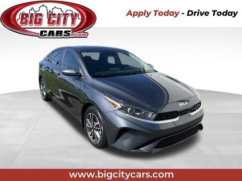 Used 2024 Kia Forte LXS FWD image 1