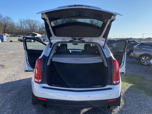 Used 2014 Cadillac SRX Luxury w/ Driver Awareness Package image 18