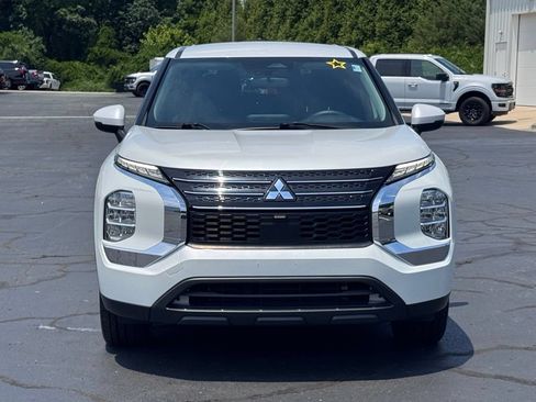 Used 2022 Mitsubishi Outlander ES FWD image 17