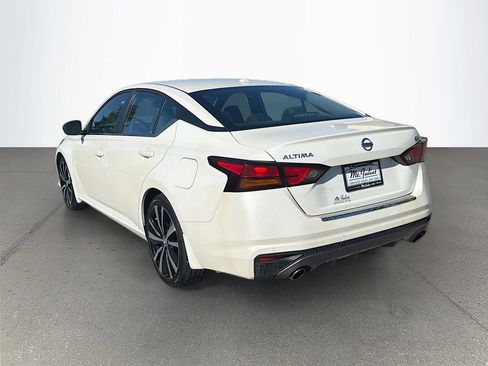 Used 2022 Nissan Altima 2.5 SR FWD image 6
