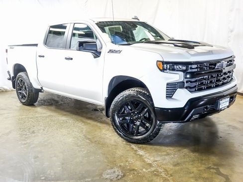 New 2026 Chevrolet Silverado 1500 LT Trail Boss w/ Convenience Package II image 2