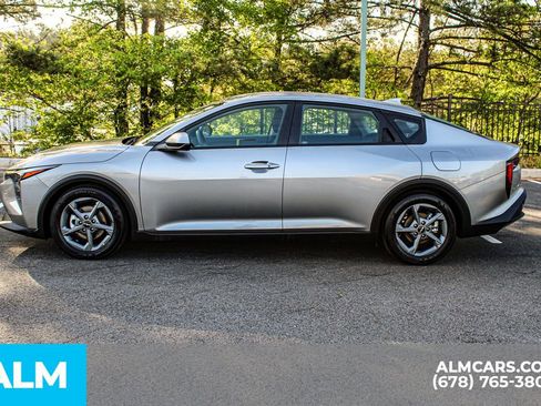 Used 2025 Kia K4 LXS image 6