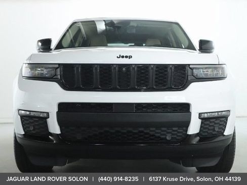 Used 2022 Jeep Grand Cherokee L Limited w/ Luxury Tech Group II AWD/4WD image 13