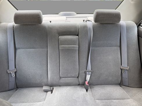 Used 2004 Toyota Camry FWD image 17