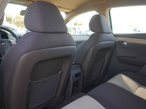 Used 2010 Chevrolet Malibu LS FWD image 13