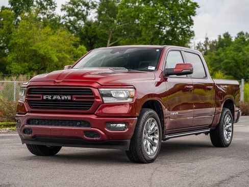 Used 2023 RAM 1500 Laramie AWD/4WD image 4