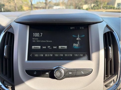 Used 2017 Chevrolet Cruze LS image 16