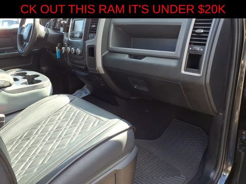 Used 2018 RAM 1500 Express w/ Black Ram 1500 Express Group AWD/4WD image 9
