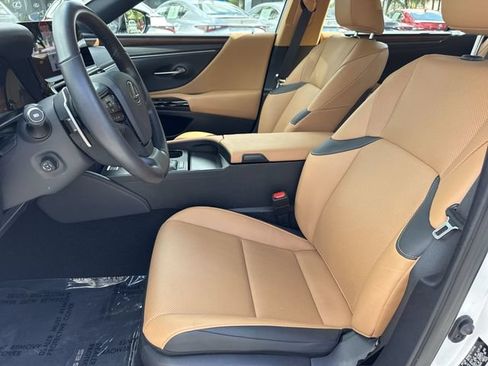 Certified 2024 Lexus ES 350 w/ Premium Package FWD image 11
