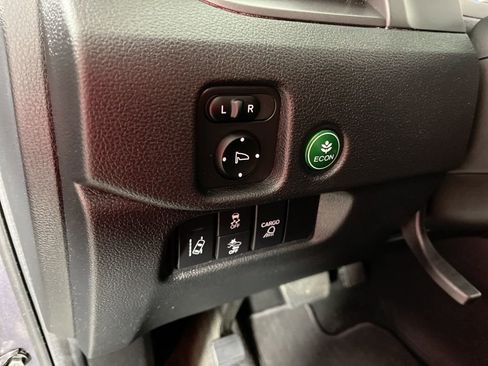 Used 2020 Honda Ridgeline Sport image 25