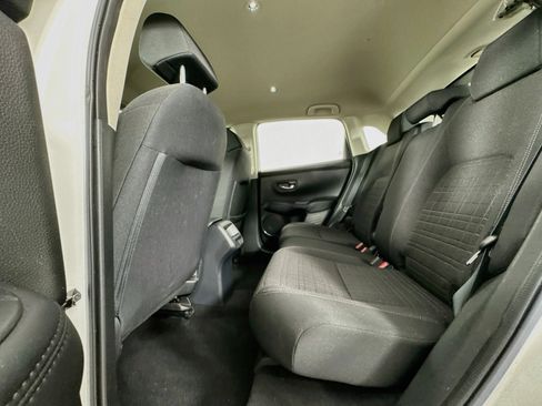 Used 2023 Honda HR-V LX image 22