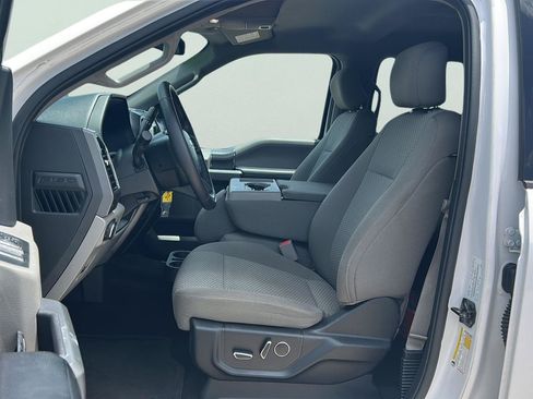 Used 2017 Ford F150 XLT w/ Equipment Group 302A Luxury RWD image 7