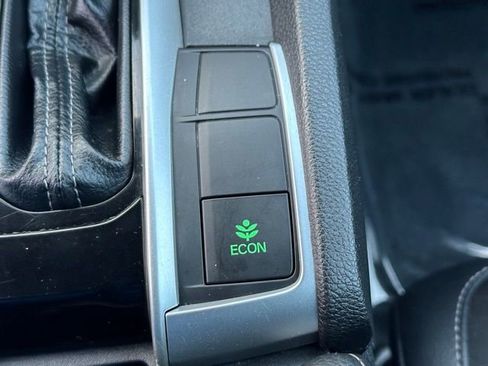 Used 2020 Honda Civic Sport image 36