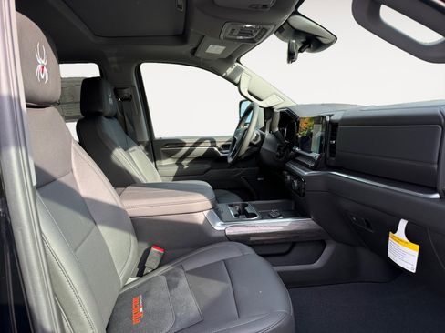 New 2025 Chevrolet Silverado 2500 LTZ w/ Trail Boss Package image 15