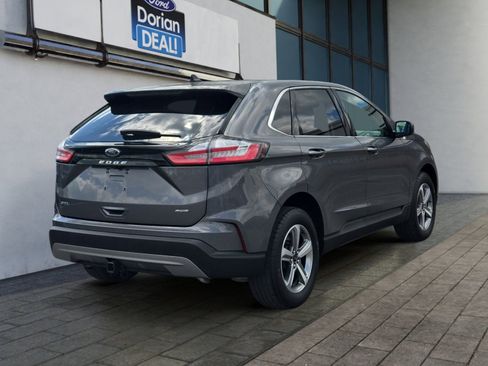 Certified 2024 Ford Edge SEL w/ Convenience Package AWD/4WD image 3