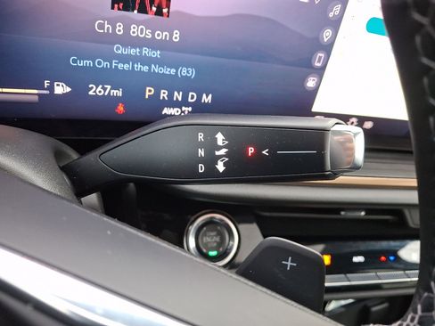 Used 2025 Buick Envision Avenir image 15