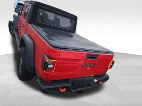 Used 2024 Jeep Gladiator Mojave w/ Convenience Group image 6