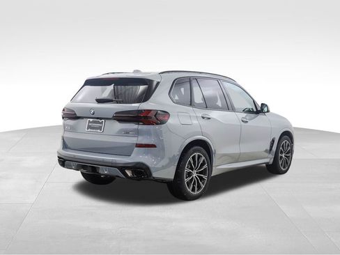 New 2026 BMW X5 xDrive40i w/ Executive Package image 5