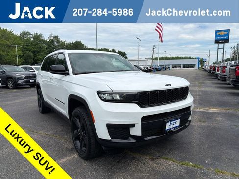 Used 2023 Jeep Grand Cherokee L Laredo AWD/4WD image 1