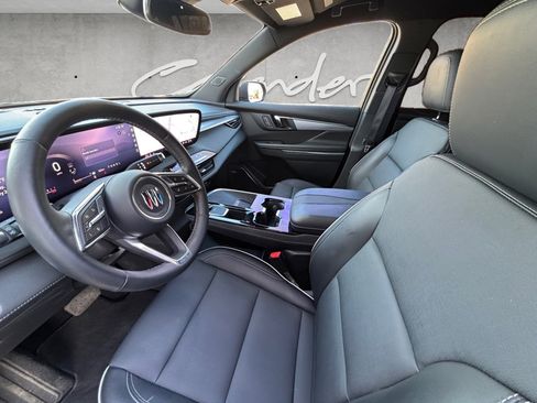 Used 2025 Buick Enclave Preferred w/ Power Package image 23