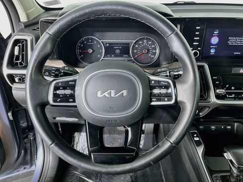 Used 2022 Kia Sorento EX FWD image 13