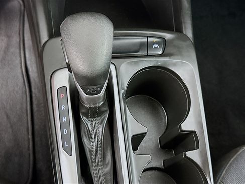 Used 2024 Chevrolet Trax LS w/ LS Convenience Package FWD image 18