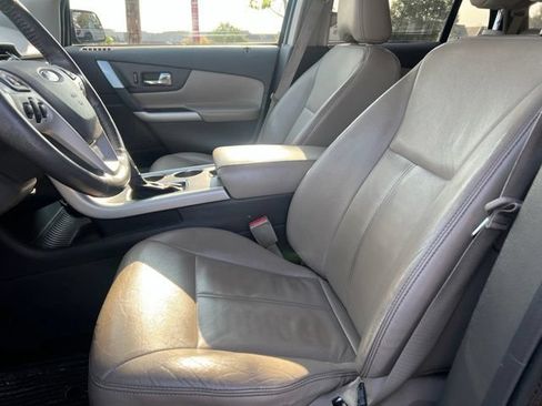Used 2012 Ford Edge SEL FWD image 18